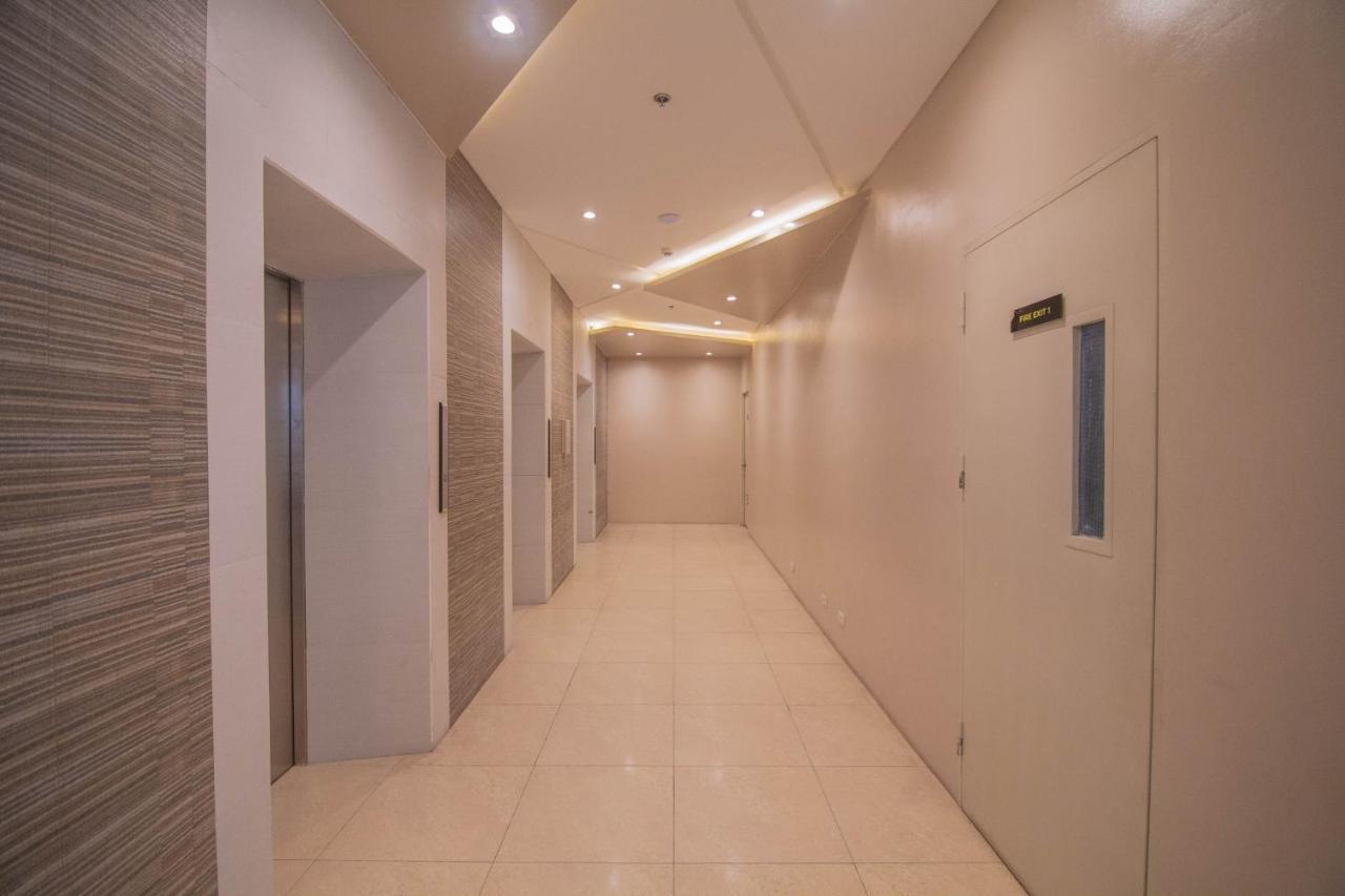 Migas Haven At Sunvida Tower Across Sm City Cebu Buitenkant foto